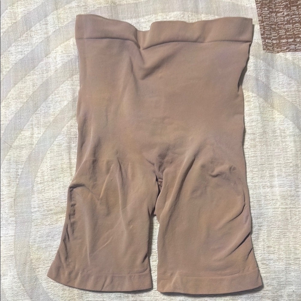 SKIMS Shapewear Shorts in Tan
